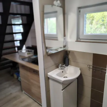 Kolorowe Wzgorze Zagorze Alpesi faház *