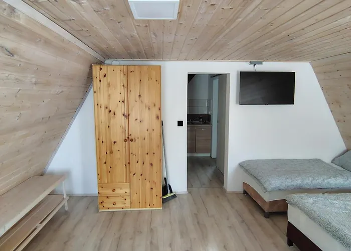 Kolorowe Wzgorze Zagorze Chalet